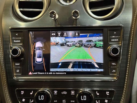 Bentley Bentayga 4.0d V8 SUV 5dr Diesel Auto 4WD Euro 6 (s/s) (435 ps) 42