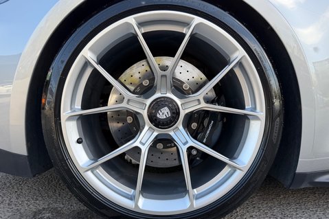 Porsche 911 GT3 TOURING PDK - £33K FACTORY EXTRAS -CERAMIC BRAKES -BUCKET SEATS -CARBON 62
