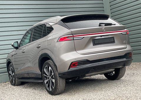 MG HS 1.5 T-GDI PHEV TROPHY 14