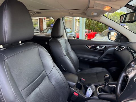 Nissan Qashqai 1.5 dCi Tekna 2WD Euro 6 (s/s) 5dr 17