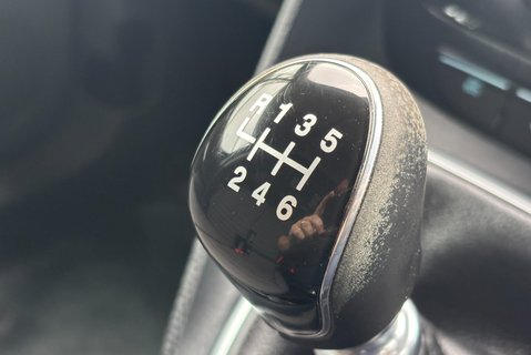 Ford Transit Connect 240 L2 Limited 120 ps Panel Van 30