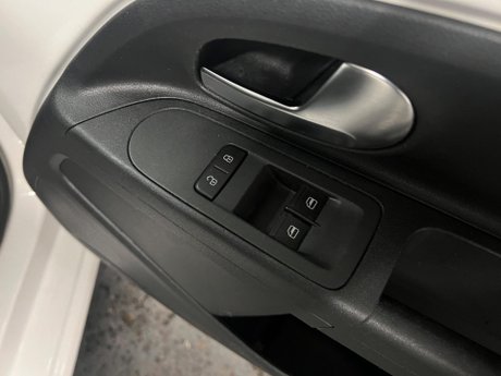 Volkswagen Up 1.0 Move up! Euro 5 3dr 13