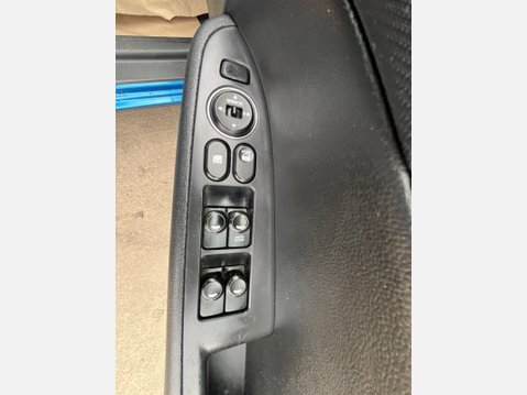 Hyundai i30 1.6 CRDi Style Euro 4 5dr 18
