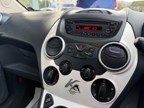 Ford Ka 1.2 Zetec Euro 5 (s/s) 3dr 17