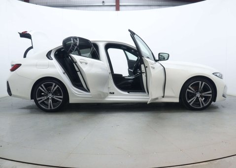 BMW 3 Series 2.0 320i M Sport Saloon 4dr Petrol Auto Euro 6 (s/s) (184 ps) 59