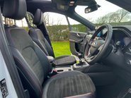 Ford Kuga ST-LINE X EDITION 27