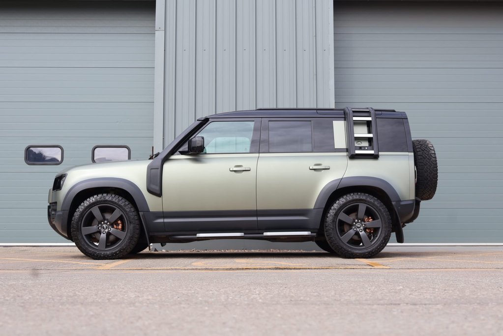 Land Rover Defender 110 P300 SE STYLED BY SEEKER FACTORY MATT FINISH HUGER SPEC  41