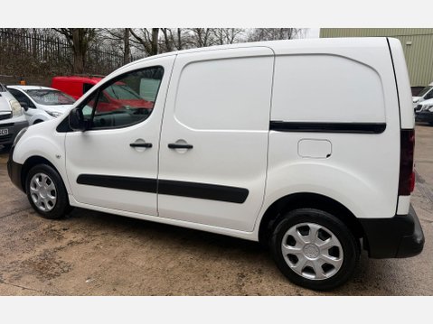 Peugeot Partner 1.6 BlueHDi 854 Professional Panel Van 5dr Diesel Manual L1 (112 g/km, 100 17