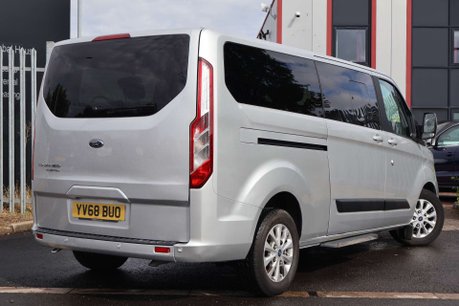 Ford Tourneo Custom 2.0 320 EcoBlue Zetec Minibus Double Cab 5dr Diesel Manual L2 Euro 6 (s/s)  7