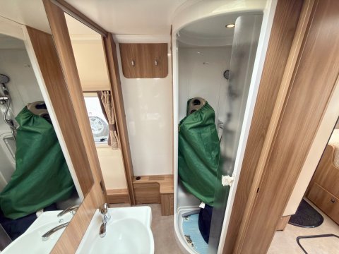 Bailey Unicorn Cabrera  24