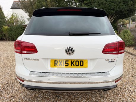 Volkswagen Touareg 3.0 TDI V6 BlueMotion Tech R-Line Tiptronic 4WD Euro 6 (s/s) 5dr 11