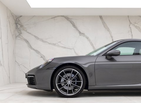 Porsche 911 Carrera S (992) 24