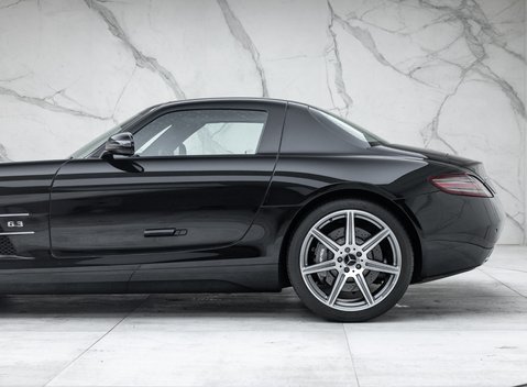 Mercedes-Benz SLS AMG 51