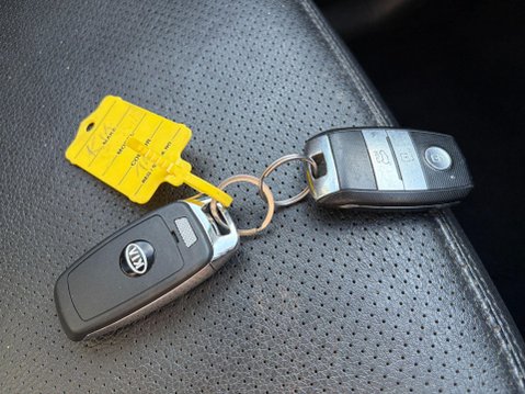 Kia Sorento 2.2 CRDi KX-4 Auto AWD Euro 5 5dr 17