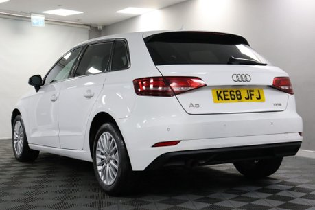 Audi A3 SPORTBACK TFSI SE TECHNIK 19