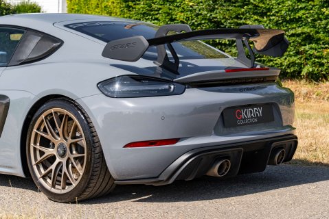 Porsche 718 Cayman GT4 RS 30