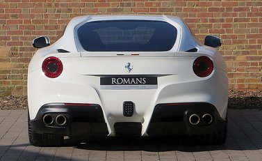 Ferrari F12 Berlinetta 6