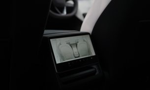 Tesla Model 3 RWD White Interior c300 Mile Range Vented Seats GROK AI One Owner VAT Q 21