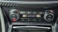 Mercedes-Benz A Class 2.1 A200d AMG Line (Premium) Hatchback 5dr Diesel 7G-DCT Euro 6 (s/s) (136  27