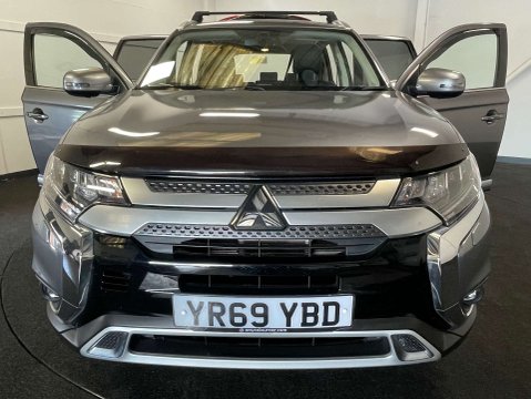 Mitsubishi Outlander 2.0 Outlander Exceed CVT 4WD 5dr 8
