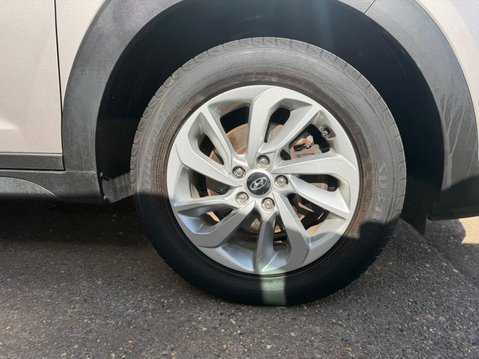 Hyundai TUCSON 1.6 GDi Blue Drive SE Nav Euro 6 (s/s) 5dr 25