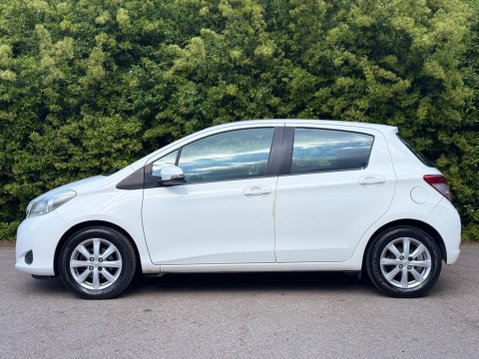 Toyota Yaris 1.33 Dual VVT-i TR Euro 5 5dr 3