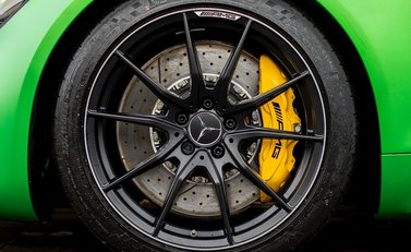Mercedes-Benz AMG GT R 10