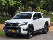 Toyota Hilux 2.8 HI-Luxury Invincible X D-4D 4WD Double Cab Auto 4WD 5dr 1