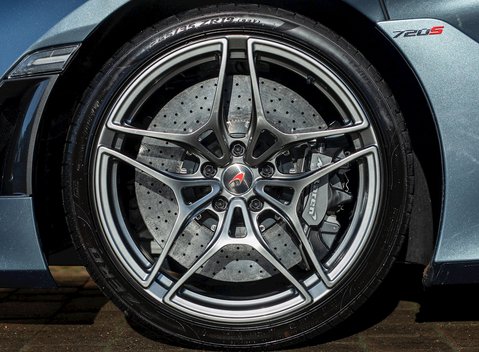 McLaren 720S Luxury 12