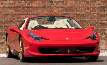 Ferrari 458 Spider 1