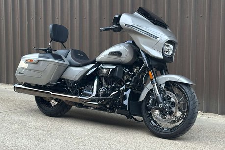 Harley-Davidson Cvo 2.0 CVO Street Glide 1977 23 23