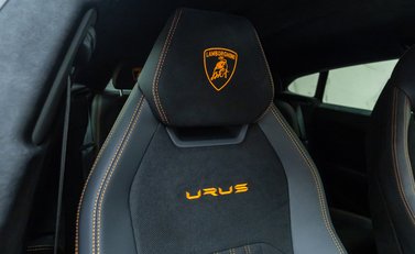 Lamborghini Urus PERFORMANTE 15