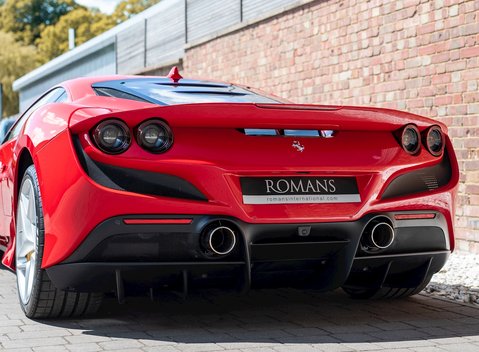 Ferrari F8 Tributo 24