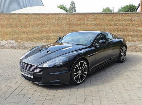 Aston Martin DBS Carbon Black 6