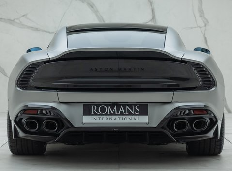 Aston Martin Vanquish V12 8