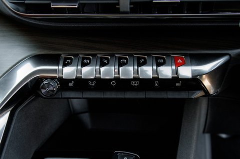 Peugeot 3008 PURETECH S/S GT PREMIUM 40