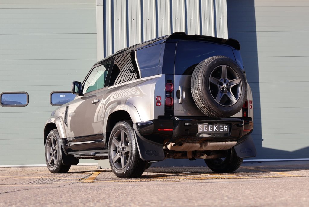 Land Rover Defender 90 X-DYNAMIC SE MHEV STYLED BY SEEKER UK 350 BHP UPGRADE  8