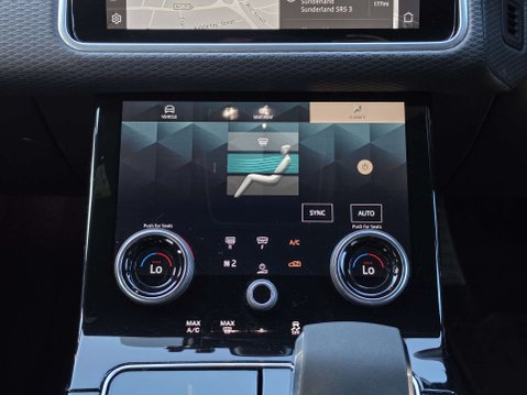 Land Rover Range Rover Velar 3.0 Range Rover Velar R-Dynamic SE D MHEV Auto 4WD 5dr 53