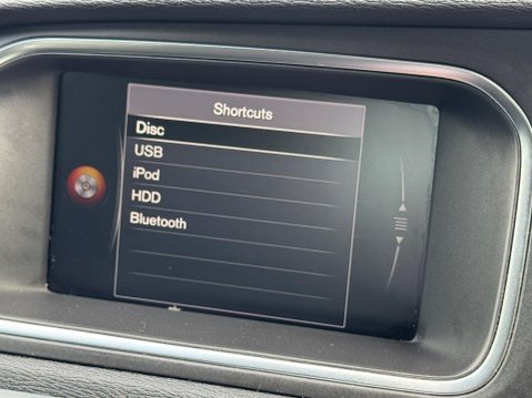 Volvo V40 2.0 D3 Momentum Nav Plus Euro 6 (s/s) 5dr 17
