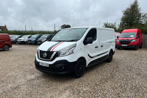 Nissan NV300 SWB L1H1 Low Roof Air Con Alloys Sensors EURO 6 NO VAT