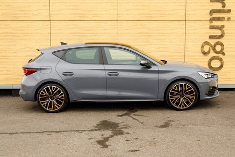 Cupra Leon VZ2 DESIGN EDITION DSG 8