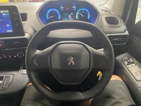 Peugeot Partner PROFESSIONAL PREMIUM PLUS L1 13