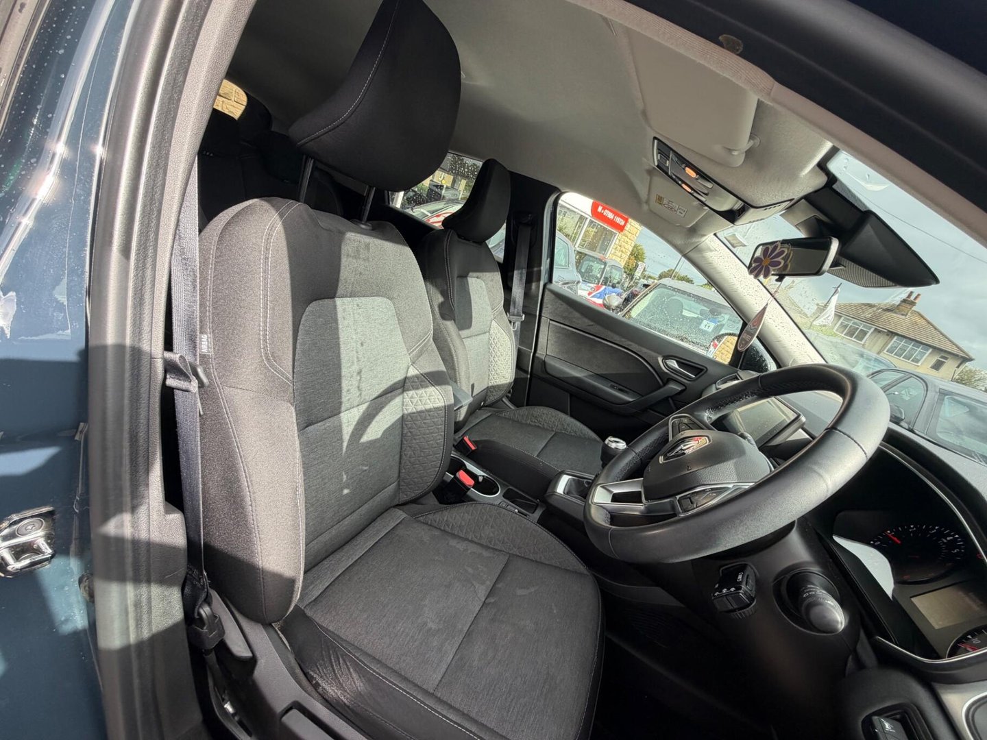 2022 Renault Captur — image 12