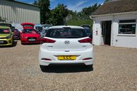 Hyundai i20 MPI SE.AUTOMATIC..1 PREVIOUS OWNER,18 STAMPS,AIR CON,LAST OWNER  9 YEARS. 10