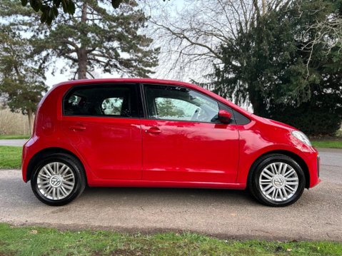 Volkswagen Up MOVE UP TECH EDITION 13
