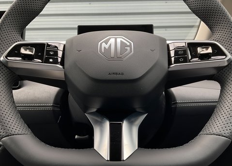 MG MG4 EV URBAN 53.9kWh PREMIUM LONG RANGE 23