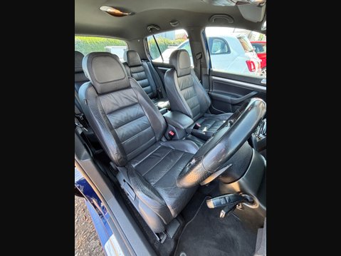 Volkswagen Golf 3.2 V6 R32 DSG 4Motion 5dr 23