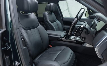 Land Rover Range Rover P550e AUTOBIOGRAPHY 14