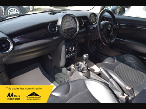 Mini Clubman 1.6 Cooper Clubman 5dr 21