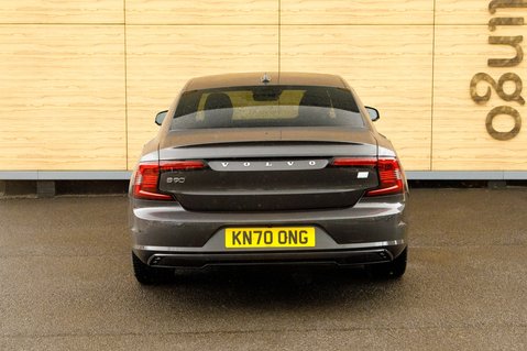 Volvo S90 RECHARGE T8 R-DESIGN AWD 6